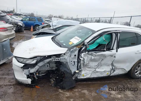 2024 Ford Escape Active z USA, uszkodzony, nr VIN 1FMCU0GN4RUB54912